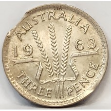 AUSTRALIA 1963 . THREEPENCE . ERROR . DOUBLE CLIP